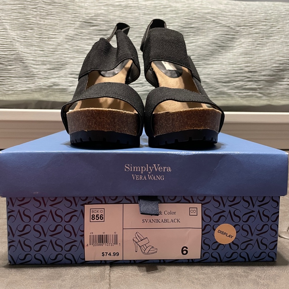 Simply Vera Vera Wang Black Wedges